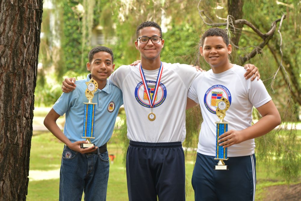 “Loyoleros” ganan Olimpiada Distrital de Matemáticas