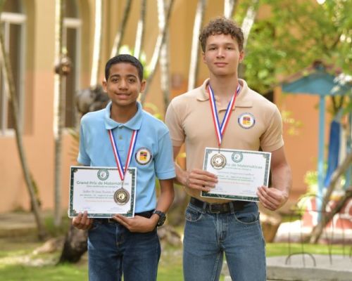 Estudiantes del IPL ganan en el Grand Prix de matemáticas