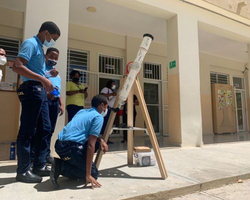 Estudiantes del Nivel Secundario participan en experimento científico “100 horas de Astronomía”