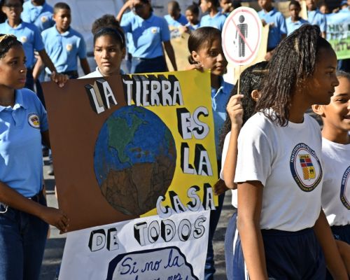 Politécnico Loyola se moviliza en favor de proteger la casa común